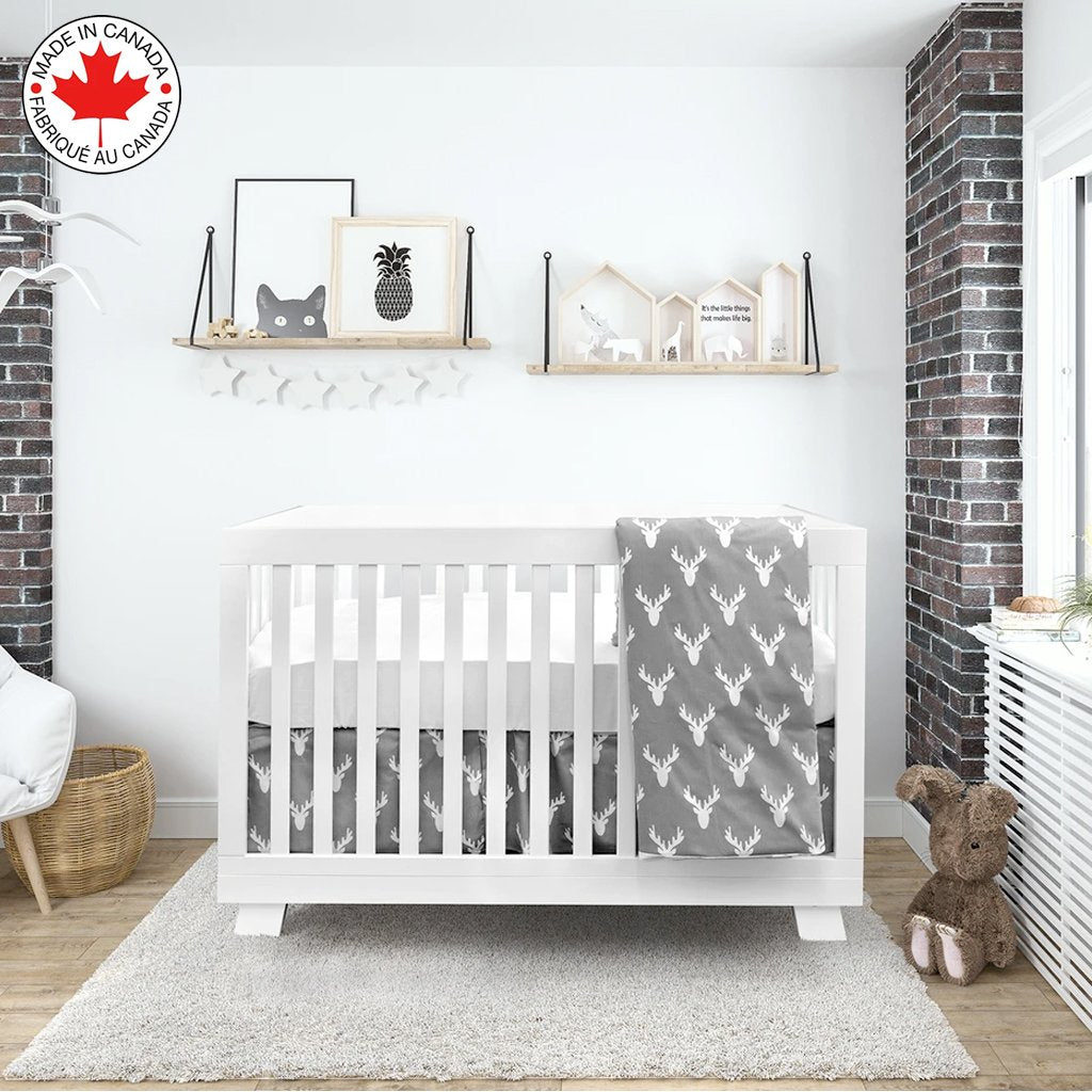 BEBELELO- 4 PIECES BEDDING BABY GRAY AND WHITE WITH A PATTERN OF MOOSE - # 460